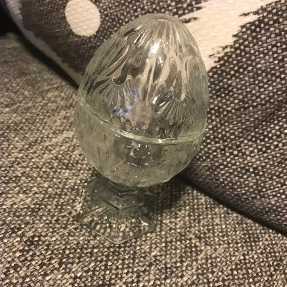 Home Interior Decorator Egg